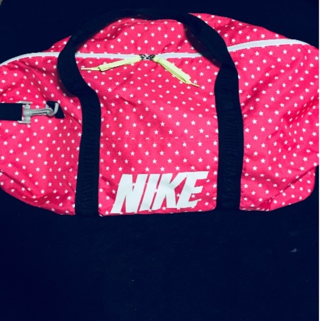 NIKE(ナイキ)のNIKE  スポーツバッグ レディースのバッグ(ボストンバッグ)の商品写真