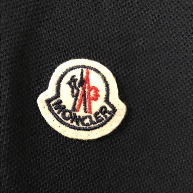 MONCLER(モンクレール)の【値下げしました】MONCLER モンクレール ポロシャツ ネイビー メンズのトップス(ポロシャツ)の商品写真