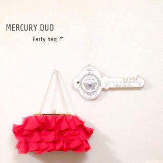 マーキュリーデュオ(MERCURYDUO)のパーティやメイク道具入れに♡(クラッチバッグ)