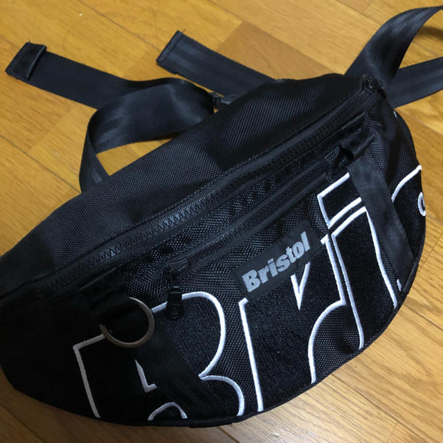 F.C.R.B.✕NEW ERA ショルダーバッグ