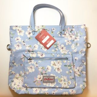 キャスキッドソン(Cath Kidston)の Cath Kidston リバーシブル クロスボディ ウェルズリーブロッサム(ショルダーバッグ)