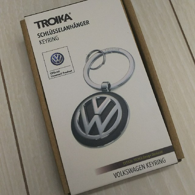 Volkswagen(フォルクスワーゲン)の【新品】VOLKSWAGEN フォルクスワーゲン キーホルダー 箱付 レディースのファッション小物(キーホルダー)の商品写真