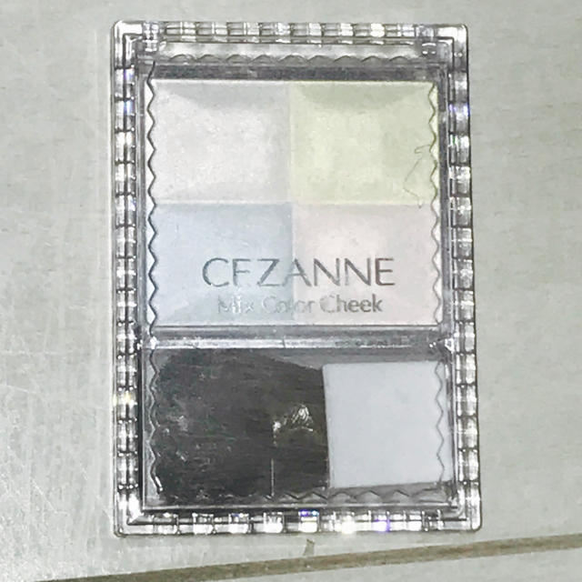 CEZANNE（セザンヌ化粧品）(セザンヌケショウヒン)のセザンヌハイライト コスメ/美容のベースメイク/化粧品(フェイスカラー)の商品写真