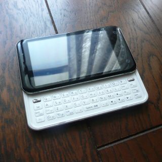 トウシバ(東芝)の美品 IS02 東芝
キーボード式スマホ(スマートフォン本体)