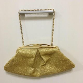 ヘレナルビンスタイン(HELENA RUBINSTEIN)の美品❤️ヘレナゴールドポーチ／クラッチバッグ(クラッチバッグ)