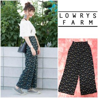 ローリーズファーム(LOWRYS FARM)のローリーズファーム 花柄ガウチョパンツ(カジュアルパンツ)