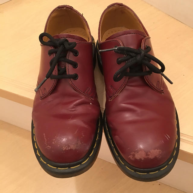 Dr.Martens(ドクターマーチン)のDr.martens 3ホール チェリーレッド 23cm レディースの靴/シューズ(ローファー/革靴)の商品写真