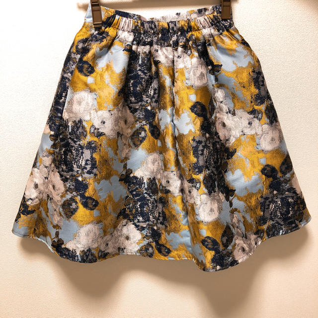 dholic(ディーホリック)のDHOLIC 花柄フレアスカート レディースのスカート(ひざ丈スカート)の商品写真