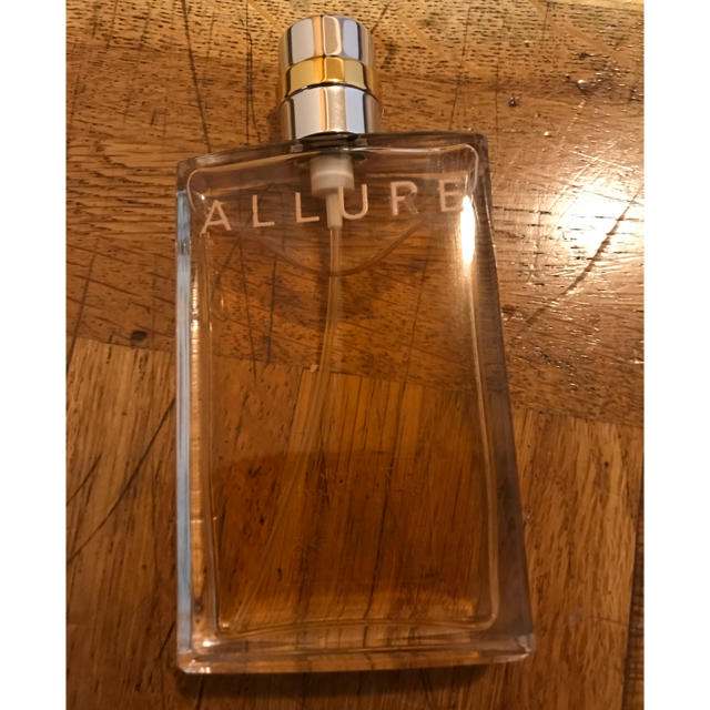 CHANEL(シャネル)のCHANEL★シャネル★ALLURE★アリュールオードトワレ50ml コスメ/美容の香水(香水(女性用))の商品写真