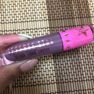 カイリーコスメティックス(Kylie Cosmetics)の値下げしました❗️Jeffree Star Cosmetics ジェフリースター(口紅)