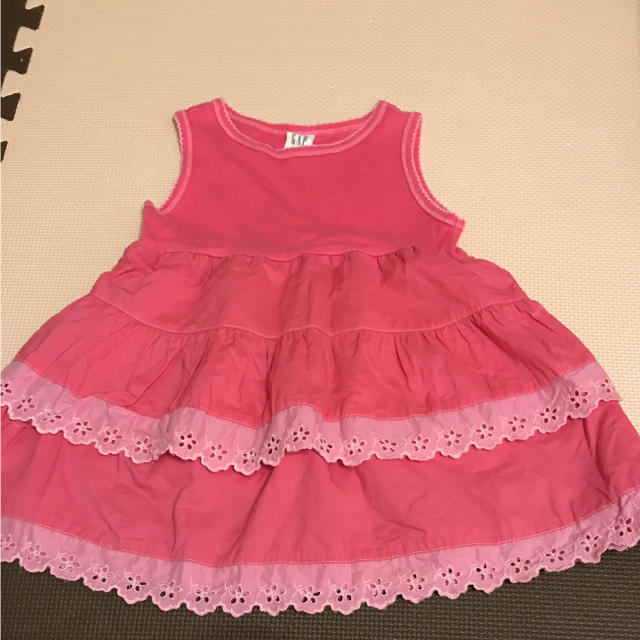 babyGAP(ベビーギャップ)のbabygap♡フリルワンピース キッズ/ベビー/マタニティのキッズ服女の子用(90cm~)(ワンピース)の商品写真