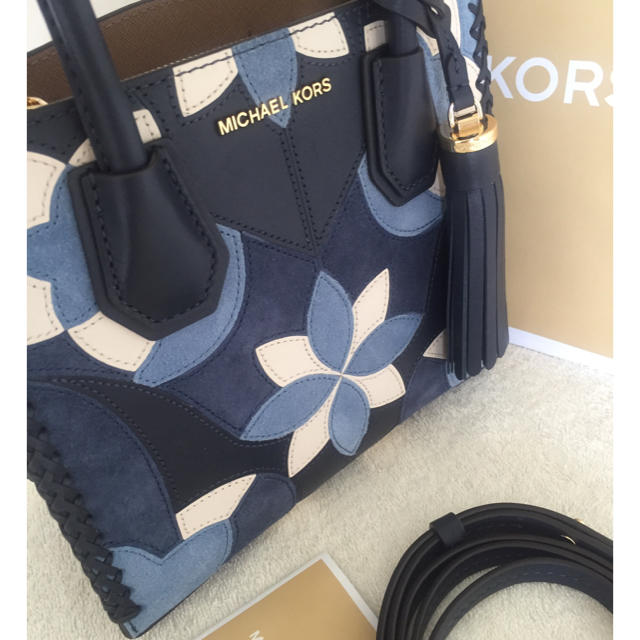 Michael Kors(マイケルコース)のマイケルコース メッセンジャー 2Way パッチワーク レディースのバッグ(ショルダーバッグ)の商品写真