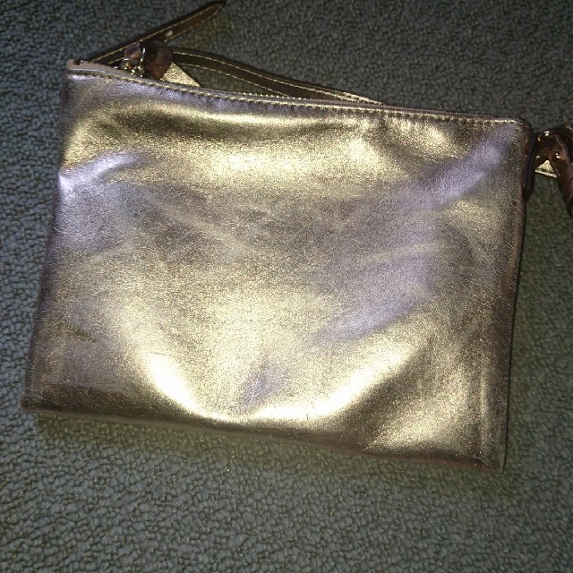 Old Navy(オールドネイビー)のショルダーバッグ ゴールド レディースのバッグ(ショルダーバッグ)の商品写真