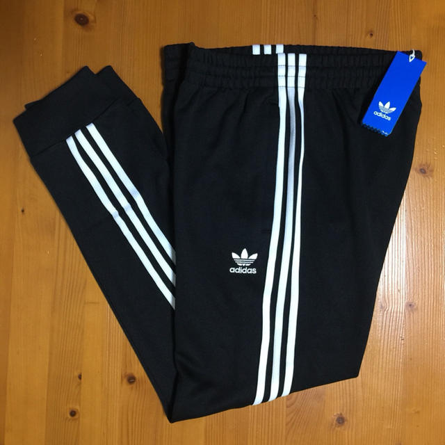 adidas(アディダス)のXS❗️adidas トラックパンツ SST TRACK PANTS ジャージ  メンズのパンツ(その他)の商品写真