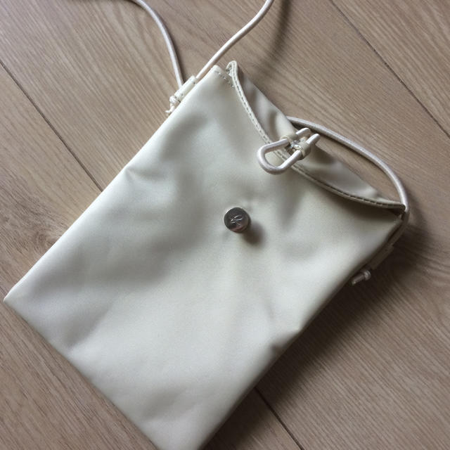 agnes b.(アニエスベー)の新品 送料無料 アニエス・ベー ショルダーポーチ レディースのバッグ(ショルダーバッグ)の商品写真
