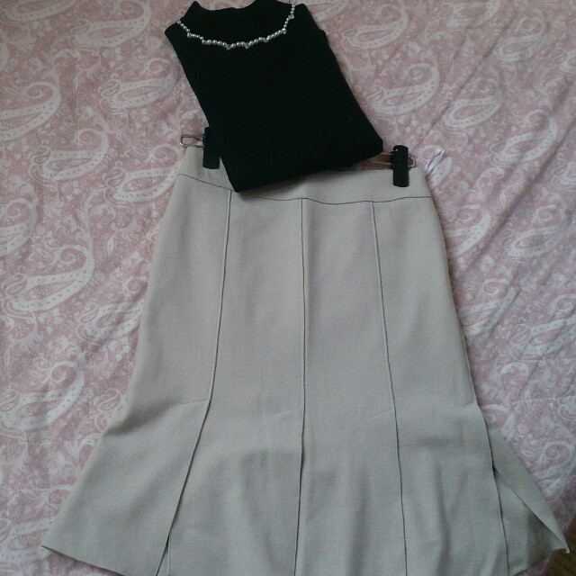 ICB(アイシービー)のパネルスカート値下げ レディースのスカート(ひざ丈スカート)の商品写真