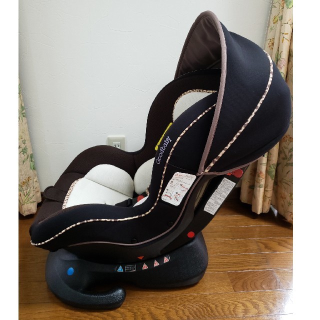 Goodbaby(グッドベビー)のGoodbaby チャイルドシート  CS898／CS898-W キッズ/ベビー/マタニティの外出/移動用品(自動車用チャイルドシート本体)の商品写真