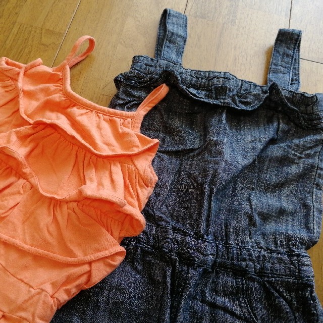 babyGAP(ベビーギャップ)の☆交渉中☆babyGAPのロンパース☆2枚セット☆サイズ95　デニム・オレンジ キッズ/ベビー/マタニティのキッズ服女の子用(90cm~)(その他)の商品写真