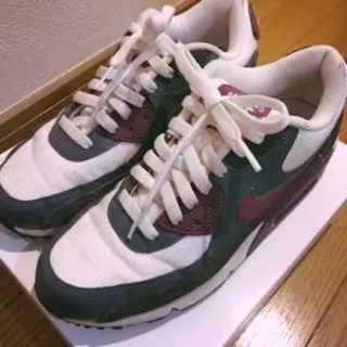 ナイキ(NIKE)のNIKE Airmax essential(スニーカー)