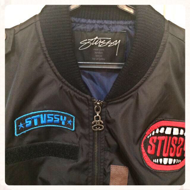 STUSSY(ステューシー)の超美品！stussywoman MA-1 レディースのジャケット/アウター(ブルゾン)の商品写真