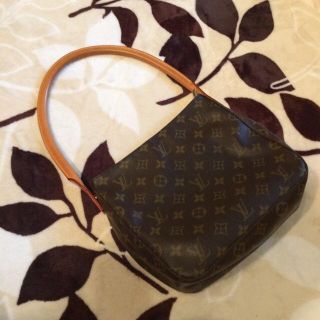 LOUIS VUITTON  ルイヴィトン　モノグラム　ワンハンドルバッグ