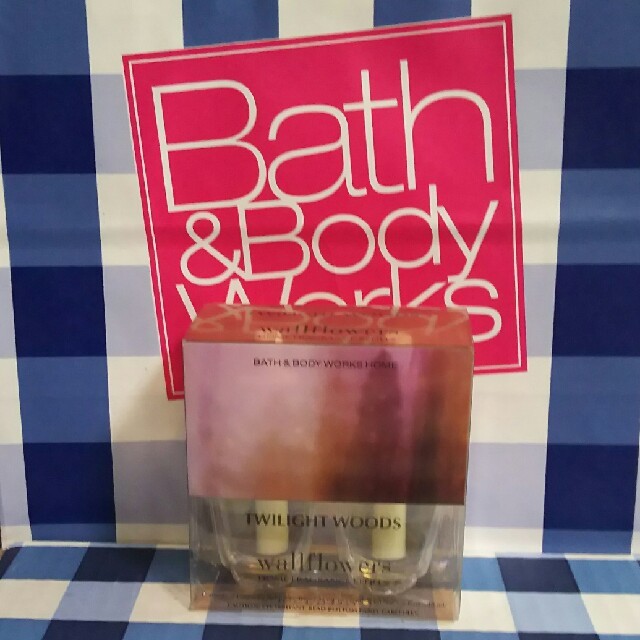 Bath & Body Works(バスアンドボディーワークス)のtomo様専用 バスアンドボディワークス ウォールフラワー リフィル コスメ/美容のリラクゼーション(アロマオイル)の商品写真