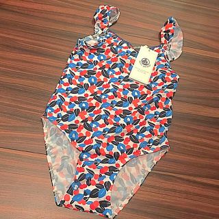 プチバトー(PETIT BATEAU)のプチバトー 18SS 木の実プリントワンピース水着 24m 新品(水着)