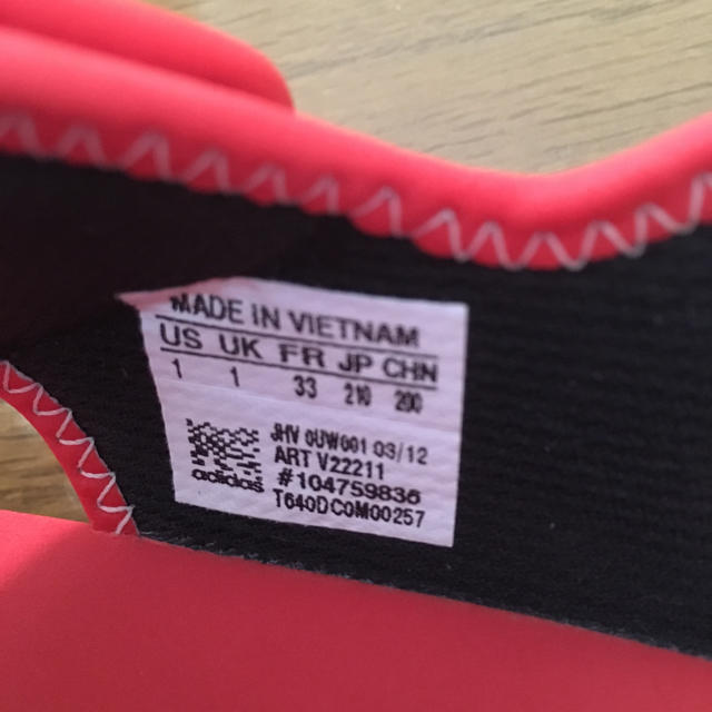 adidas(アディダス)のadidasサンダル（21センチ） キッズ/ベビー/マタニティのキッズ靴/シューズ(15cm~)(サンダル)の商品写真