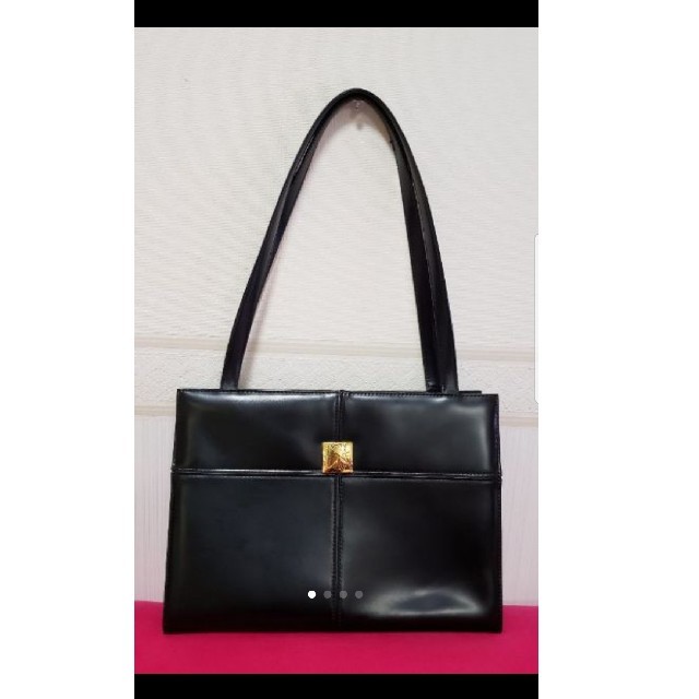 Yves Saint Laurent バッグ