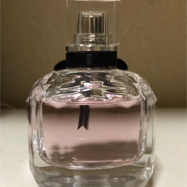 Yves Saint Laurent Beaute(イヴサンローランボーテ)のYves Saint Laurent モン･パリ50ml コスメ/美容の香水(香水(女性用))の商品写真