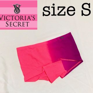 ヴィクトリアズシークレット(Victoria's Secret)のクールアンドコンフィシームレスボーイズ♦︎ピンクオレンジ(ショーツ)