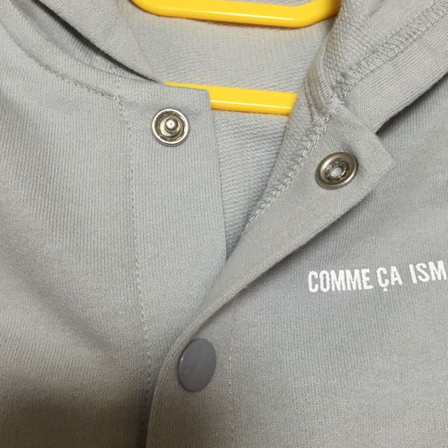 COMME CA ISM(コムサイズム)の【新品】COMME ca ISM フード付カーディガン ライトグレー キッズ/ベビー/マタニティのベビー服(~85cm)(その他)の商品写真