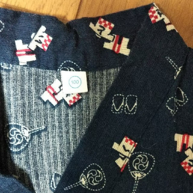 UNIQLO(ユニクロ)のkujiramama様専用♥️甚平 ユニクロ お祭り柄 100 キッズ/ベビー/マタニティのキッズ服男の子用(90cm~)(甚平/浴衣)の商品写真