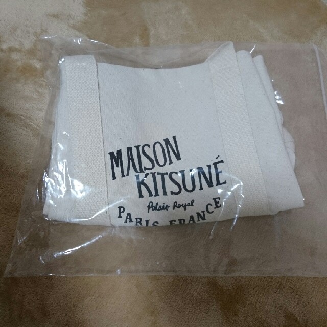 MAISON KITSUNE'(メゾンキツネ)のMAISON Kitsuné トートバッグ レディースのバッグ(トートバッグ)の商品写真