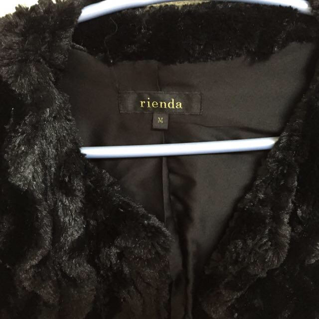 rienda(リエンダ)のrienda♡フェイクファーコート レディースのジャケット/アウター(毛皮/ファーコート)の商品写真