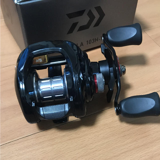 Daiwa TATULA 103H-L-TW 右ハンドル