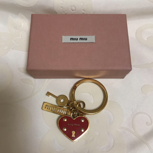 miumiu(ミュウミュウ)のmiumiu♡キーホルダー レディースのファッション小物(キーホルダー)の商品写真