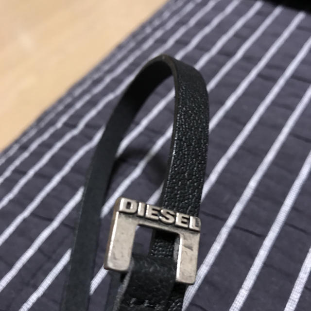 DIESEL(ディーゼル)のディーゼル革ブレスレット メンズのアクセサリー(ブレスレット)の商品写真