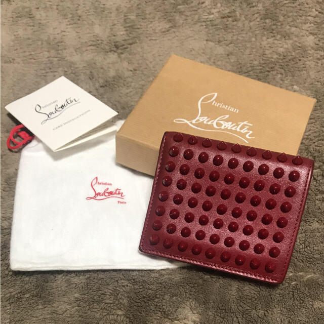 Christian Louboutin(クリスチャンルブタン)のChristian Louboutin 二つ折り ミニ財布 レディースのファッション小物(財布)の商品写真