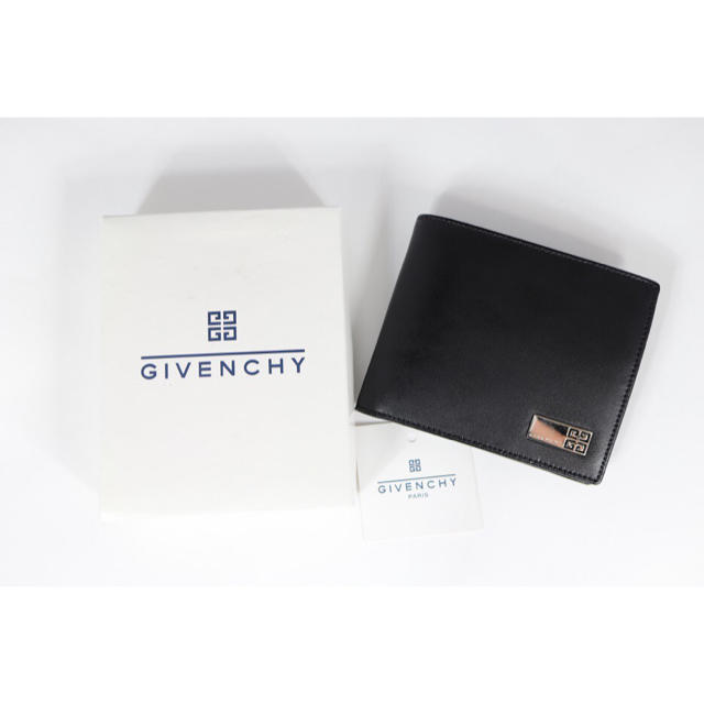 GIVENCHY - GIVENCHY/ジバンシー二つ折り財布の通販 by FreeDays24's 