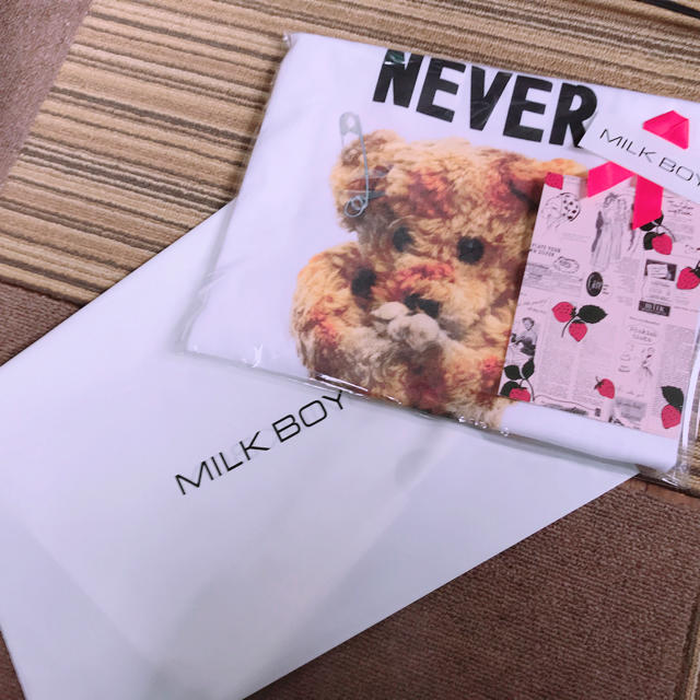 MILKBOY(ミルクボーイ)のmilkboy bear T シャツ くま レディースのトップス(Tシャツ(半袖/袖なし))の商品写真