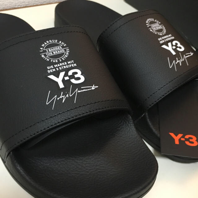 Y   新品 Y Adilette シャワーサンダル .5の通販 by Stln's shop