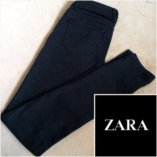 ZARA(ザラ)のZARA♡ZIPスキニー レディースのパンツ(カジュアルパンツ)の商品写真