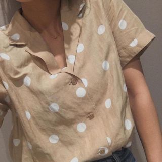 マウジー(moussy)の今季MOUSSY HALF SLEEVE LINEN DOTシャツ♡ドットシャツ(シャツ/ブラウス(半袖/袖なし))