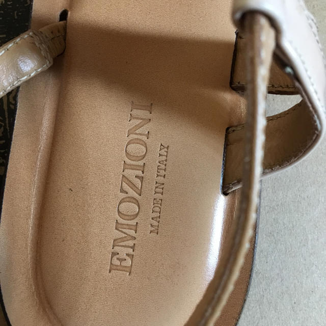 EMOZIONI(エモツィオーニ)のEMOZIONI サンダル レディースの靴/シューズ(サンダル)の商品写真