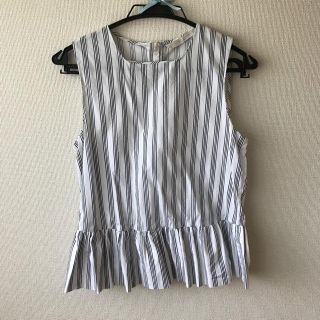 ザラ(ZARA)のストライプ柄フリル付きトップス(カットソー(半袖/袖なし))