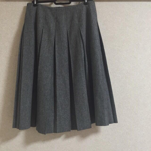 TOMORROWLAND(トゥモローランド)のMACPHEE  ウールプリーツスカート レディースのスカート(ひざ丈スカート)の商品写真
