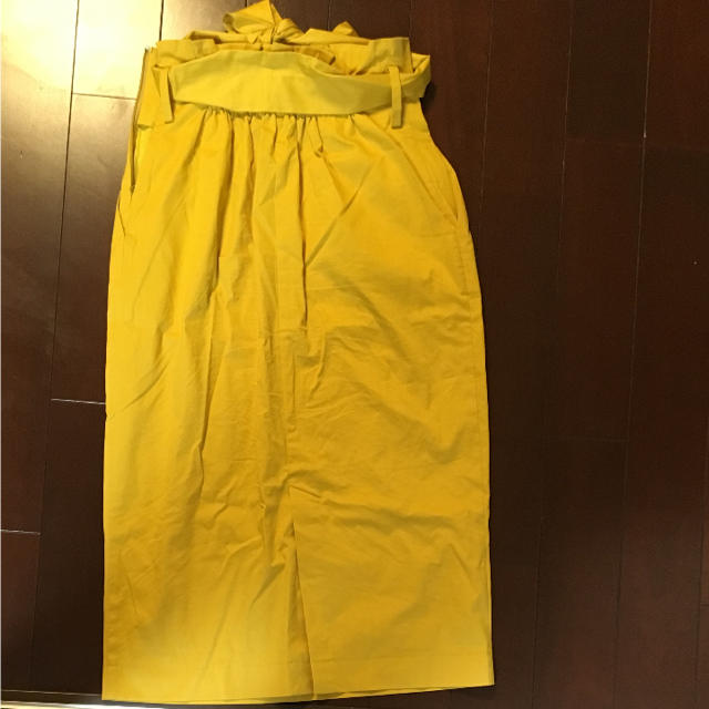 URBAN RESEARCH(アーバンリサーチ)のお値下げ中です！アーバンリサーチ ロングタイトスカート レディースのスカート(ロングスカート)の商品写真