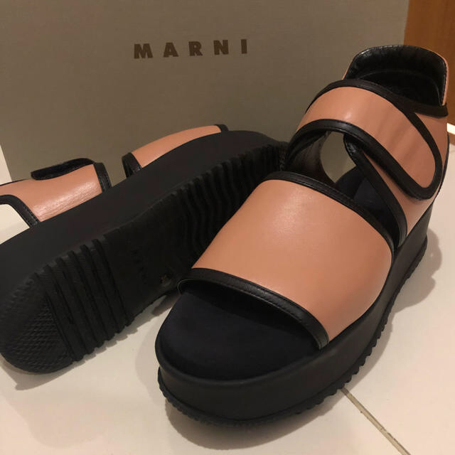 Marni(マルニ)のMARNI♡新品同様♡厚底サンダル♡38 レディースの靴/シューズ(サンダル)の商品写真