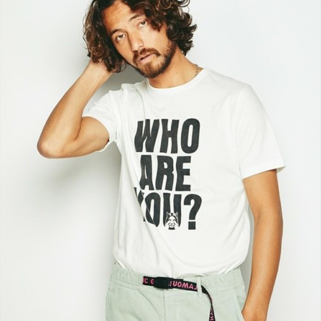 HYSTERIC GLAMOUR(ヒステリックグラマー)の美品！ヒステリックグラマー 【WHO ARE YOU】 Tシャツ メンズのトップス(Tシャツ/カットソー(半袖/袖なし))の商品写真